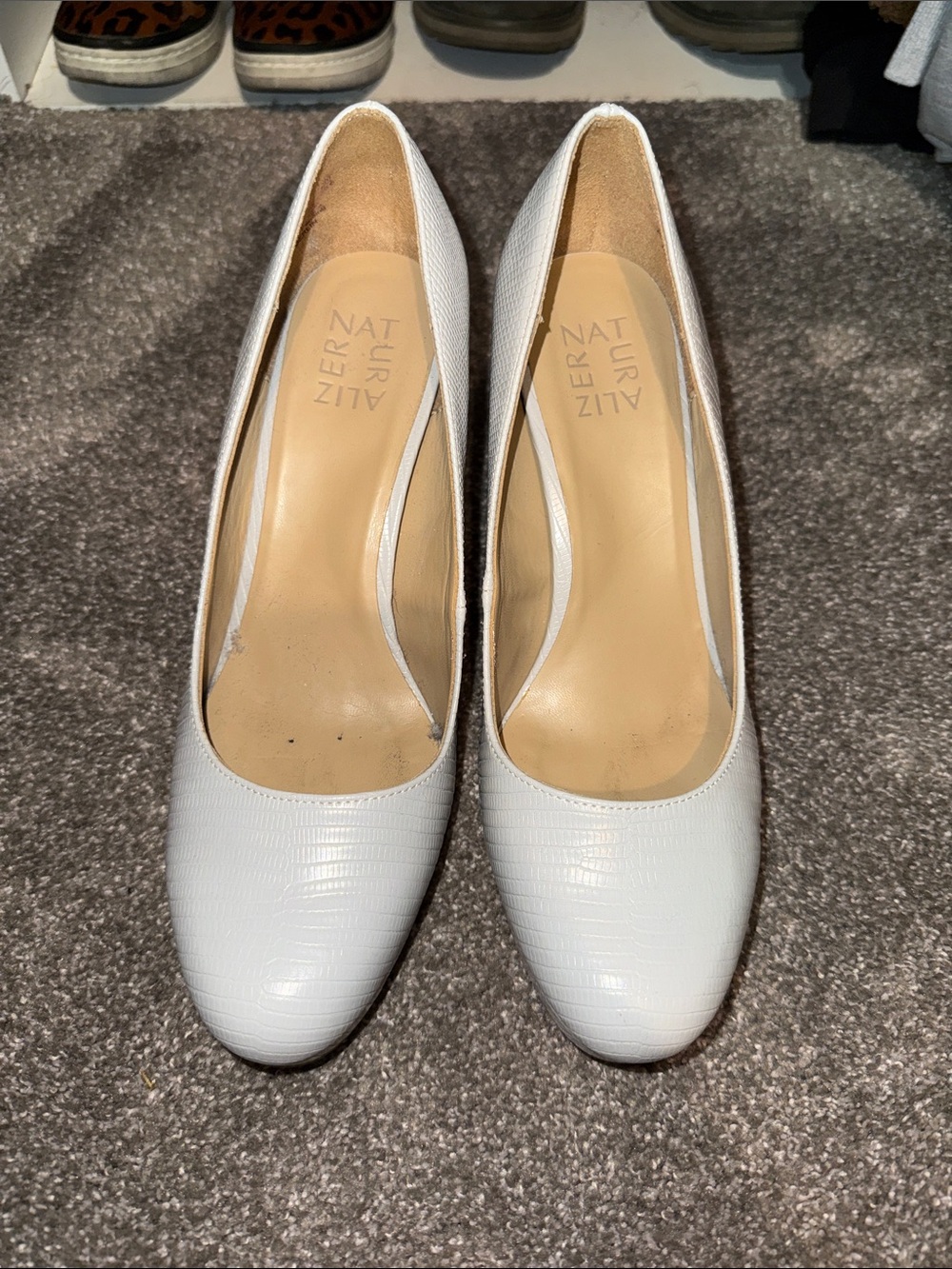 Barely Worn Stuart Weitzman Classy Heels
